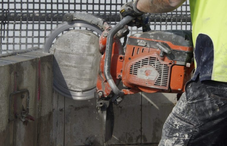 Hand Sawing