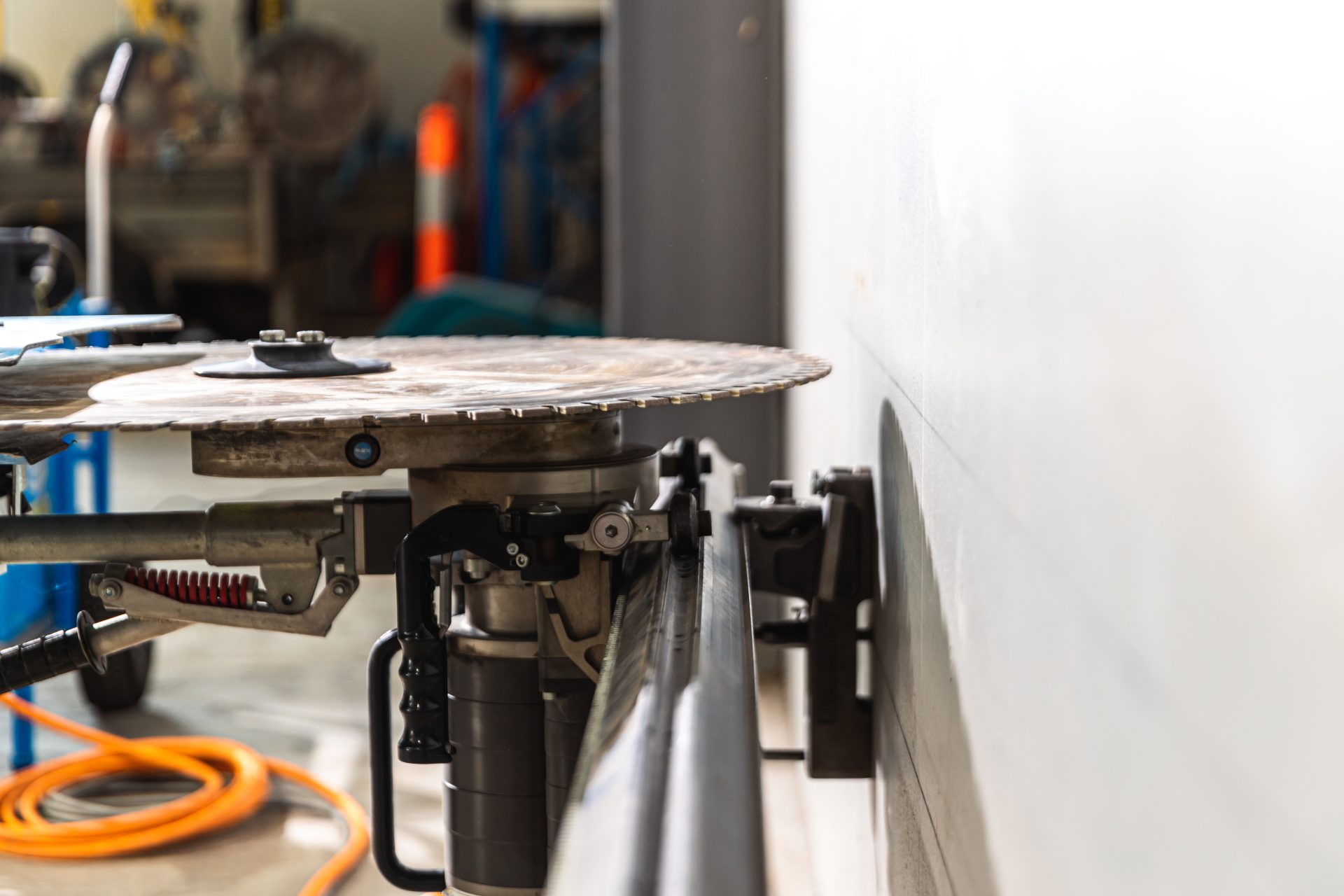 Track Mounted Wall Sawing 